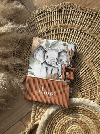 Protège carnet de santé personnalisé – Savane Africaine 🦁🌾