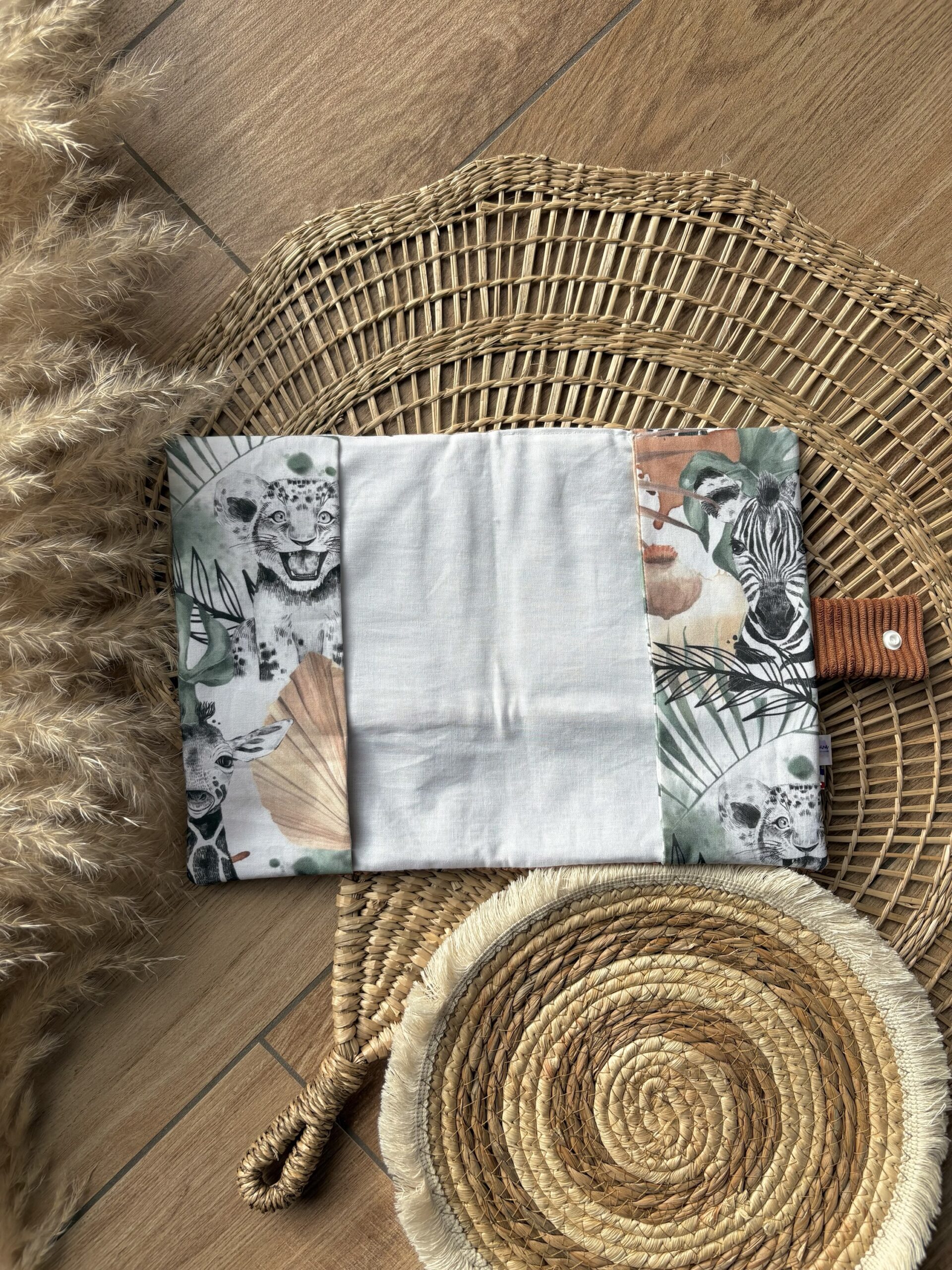 Protège carnet de santé personnalisé - Savane Africaine 🦁🌾 – Image 5