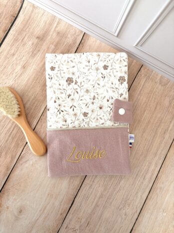 Protège carnet de santé personnalisé – Douces Fleurs 🌷🌼