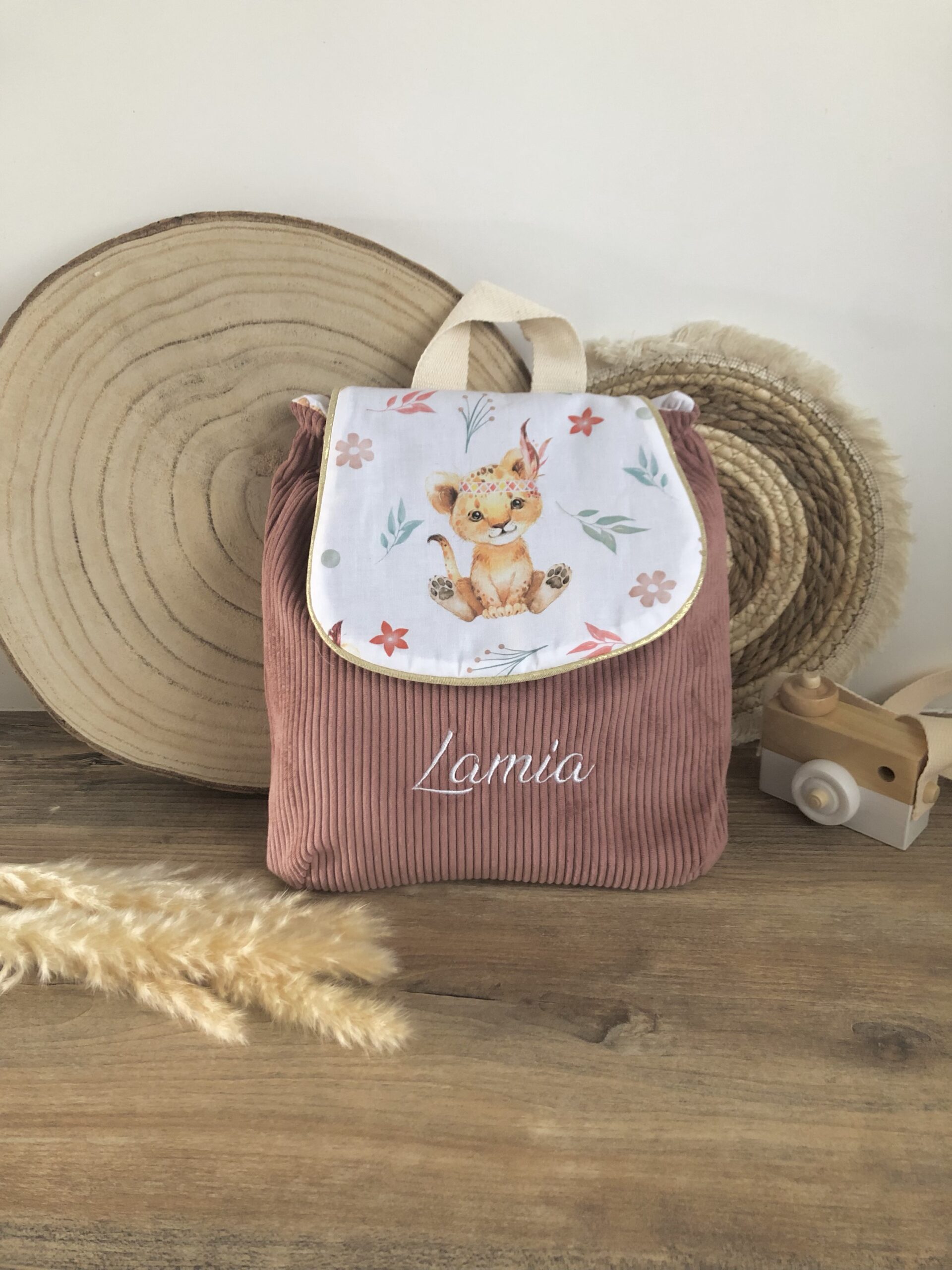 Sac à dos enfant personnalisable en velours avec lionceau brodé