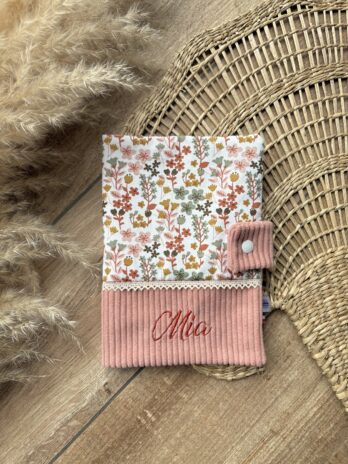 Protège carnet de santé personnalisé – Petites fleurs 💐