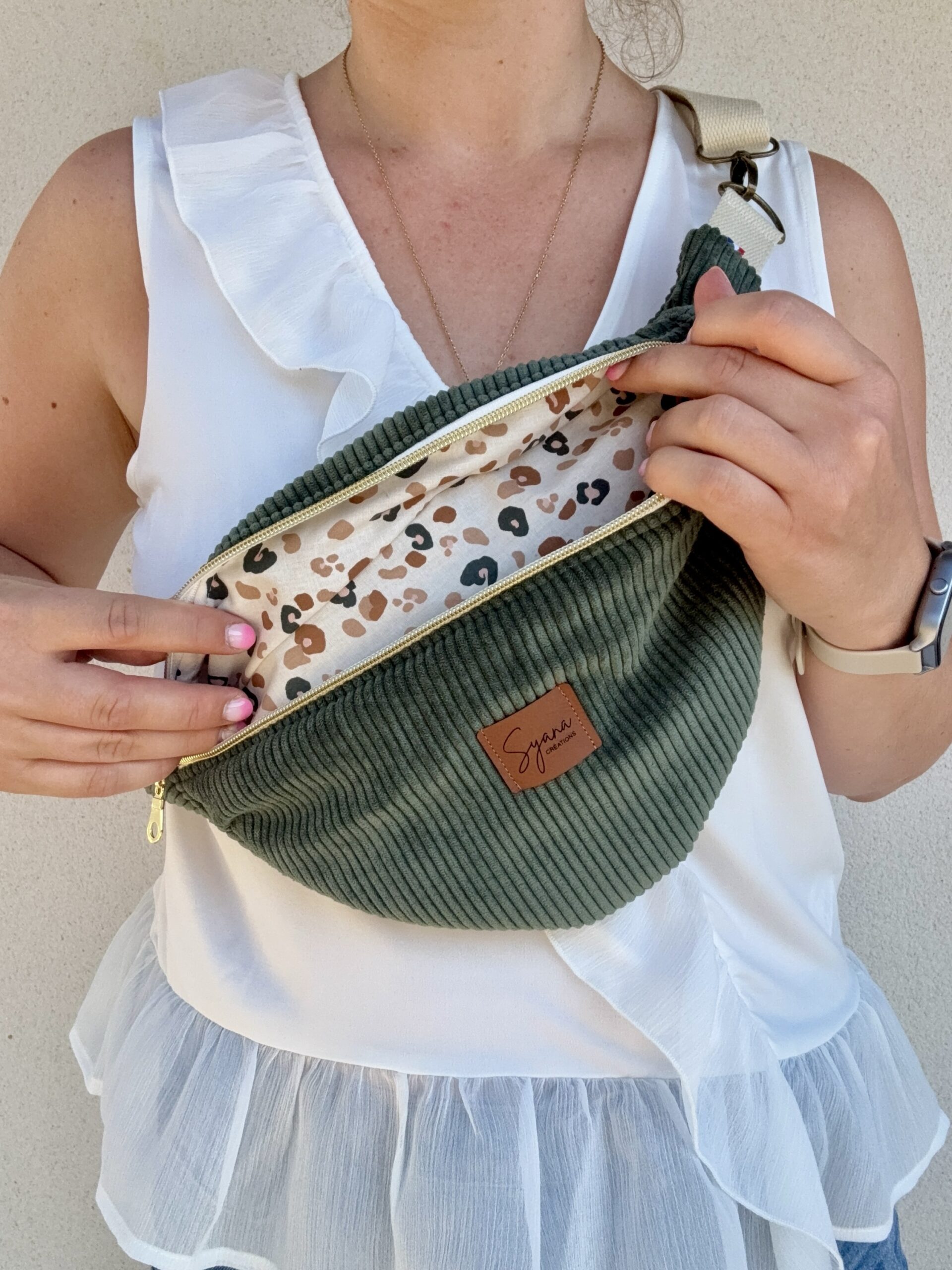 Sac Banane Velours Côtelé Vert Kaki - Femme – Image 3