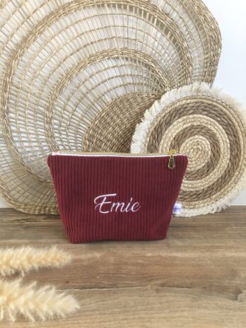 Trousse Personnalisée en Velours Côtelé Rouge Bordeaux