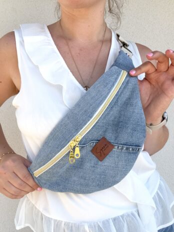 Sac Banane Upcycling en Jean Unique – Syana Créations